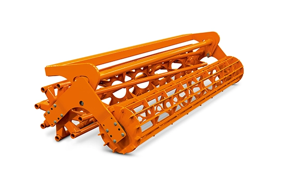 Durable tandem roller for Amazone CatrosXL disc harrow designed for consistent crumbling and reconsolidation of soil.